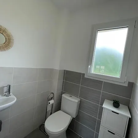 Les Pins*calme*confort*piscine *